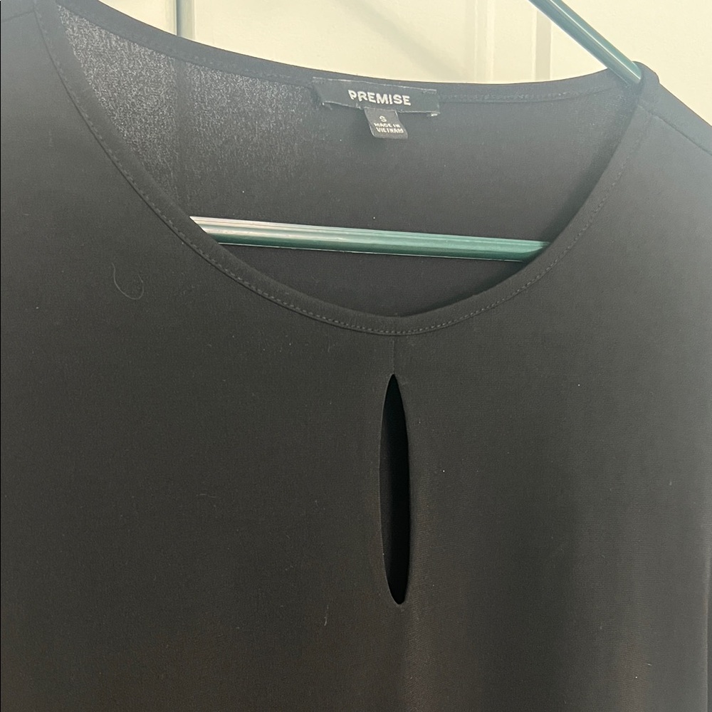 Premise Black Keyhole Blouse